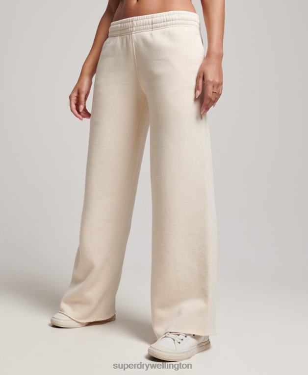 Clothing X8L4R3900 Superdry Wash Straight Joggers Cream Women X8L4R3900 Streetwear Superdry NZ Superdry Wellington Superdry sunglasses NZ captures street culture and embrace the urban lifestyle with S...